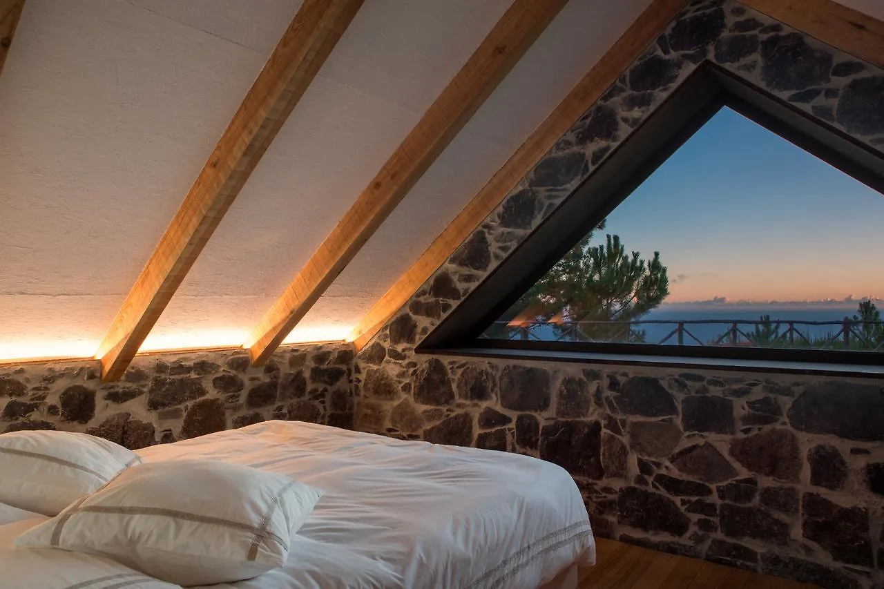 Palheiros Do Serrado By Real Vision Bed & Breakfast Estreito Da Calheta