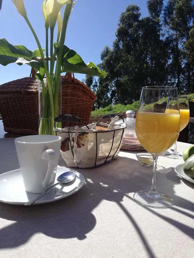 Palheiros Do Serrado By Real Vision Bed & Breakfast Estreito Da Calheta